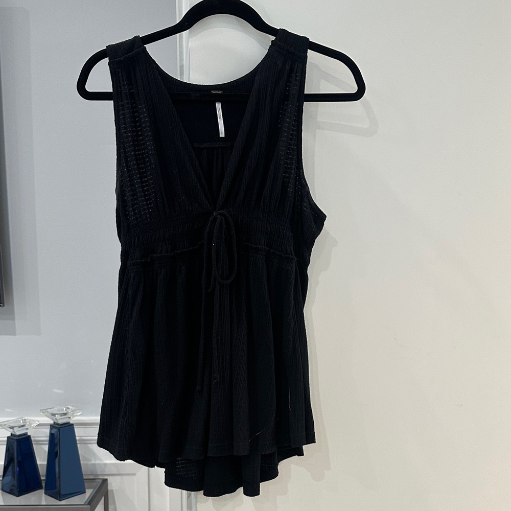 Free People Black V-Neck Tie-Front Tank